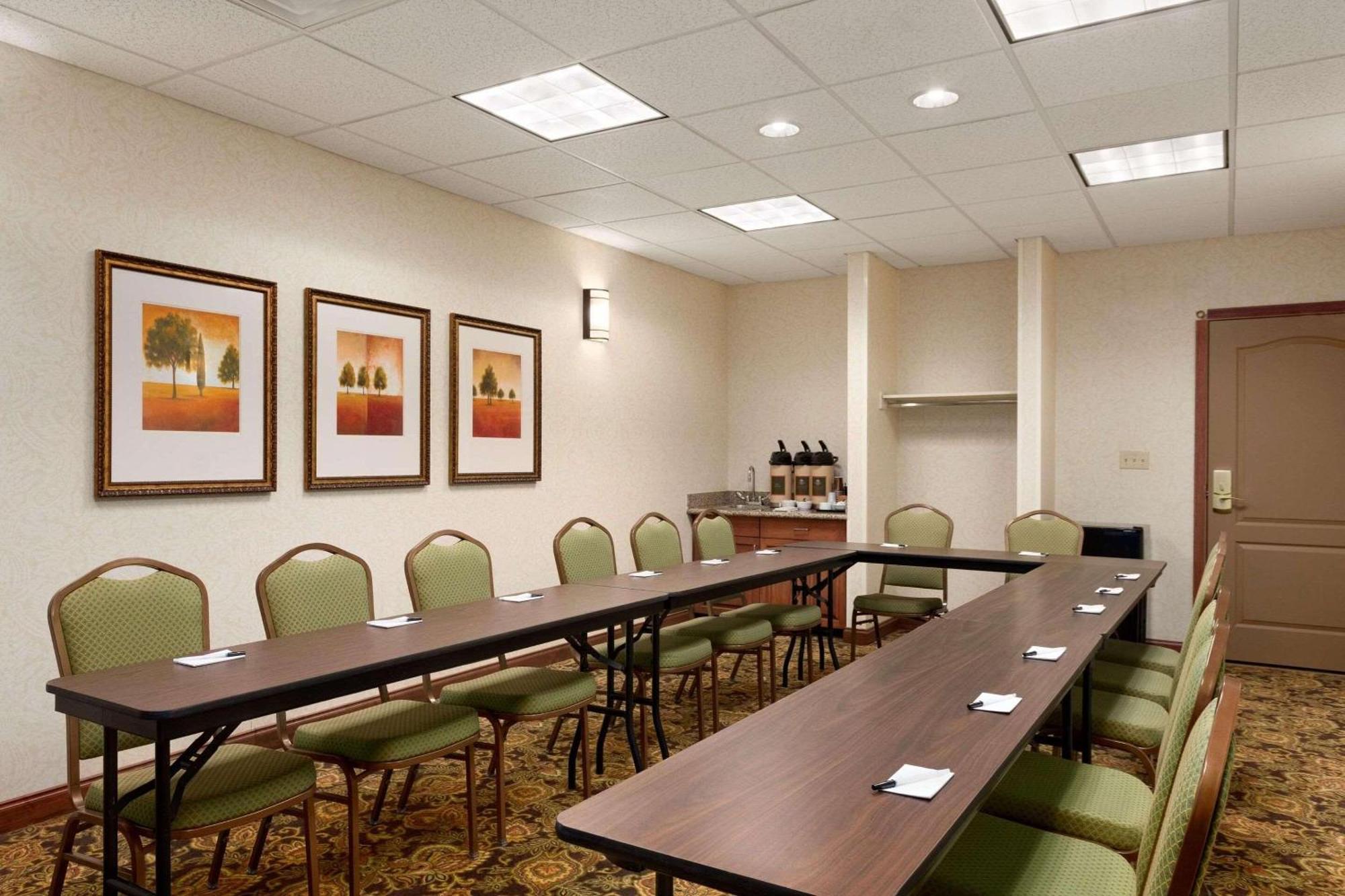 Country Inn & Suites By Radisson, Washington At Meadowlands, Pa Extérieur photo